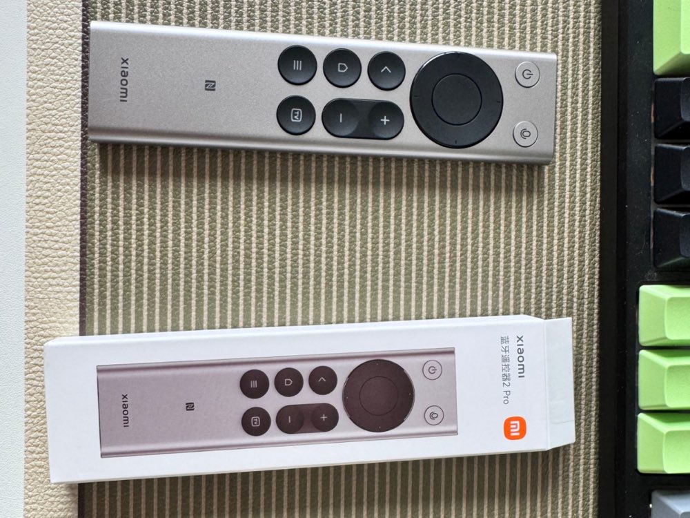 小米蓝牙遥控器 2 Pro 实物与包装